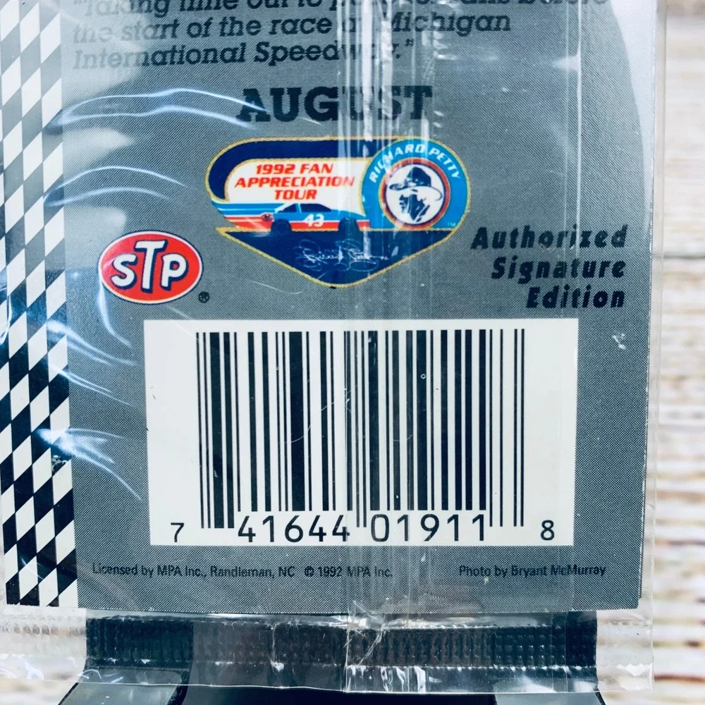 Food‎ Lion Richard Petty 1992 Fan Tour STP Brooklyn MI Signature Edition Sealed